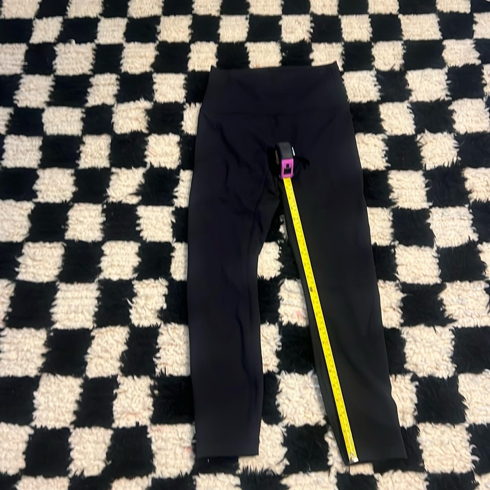 Cropped lululemon pants